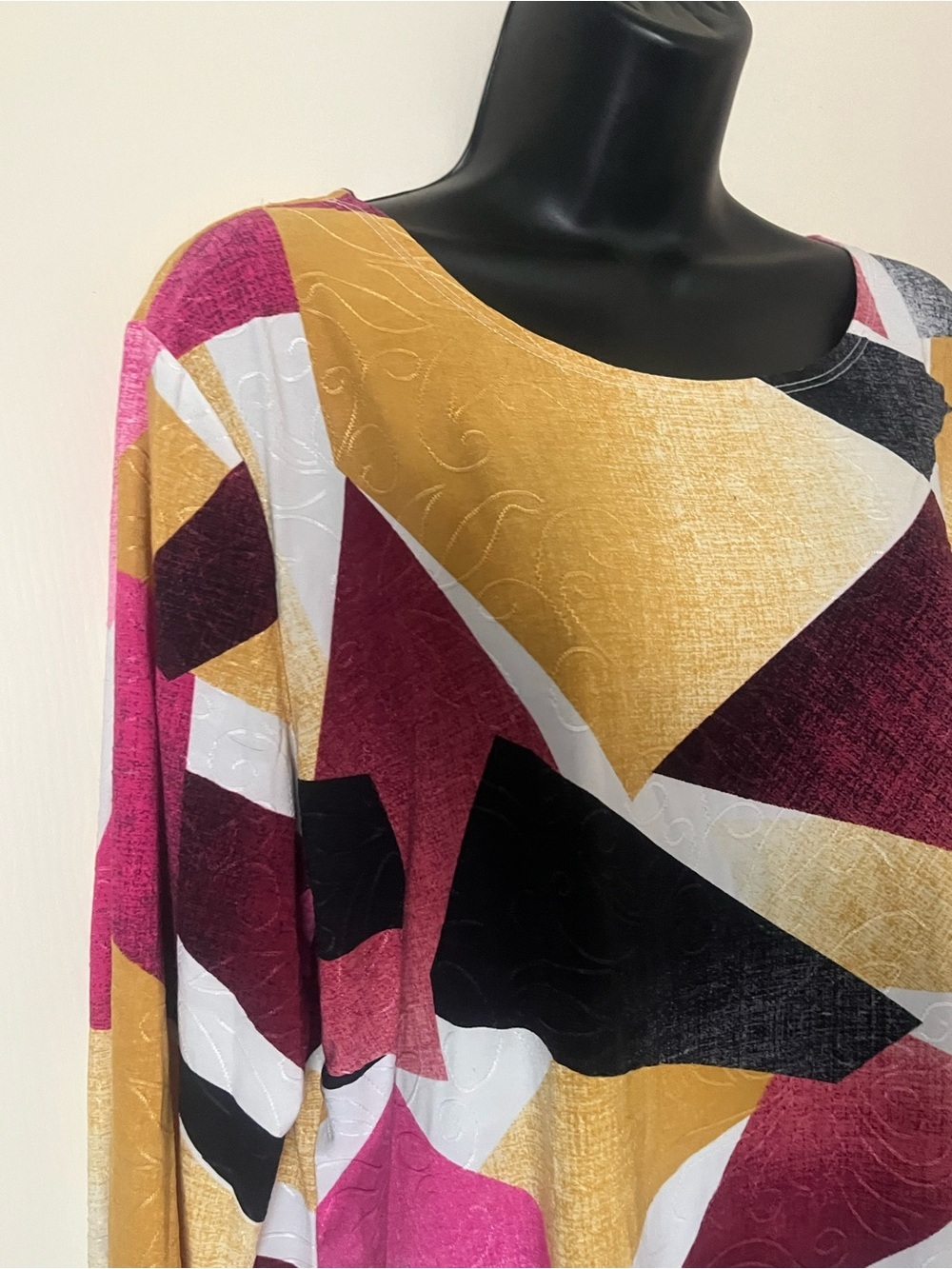 JM Collection Multicolor Top - Picture 2 of 3